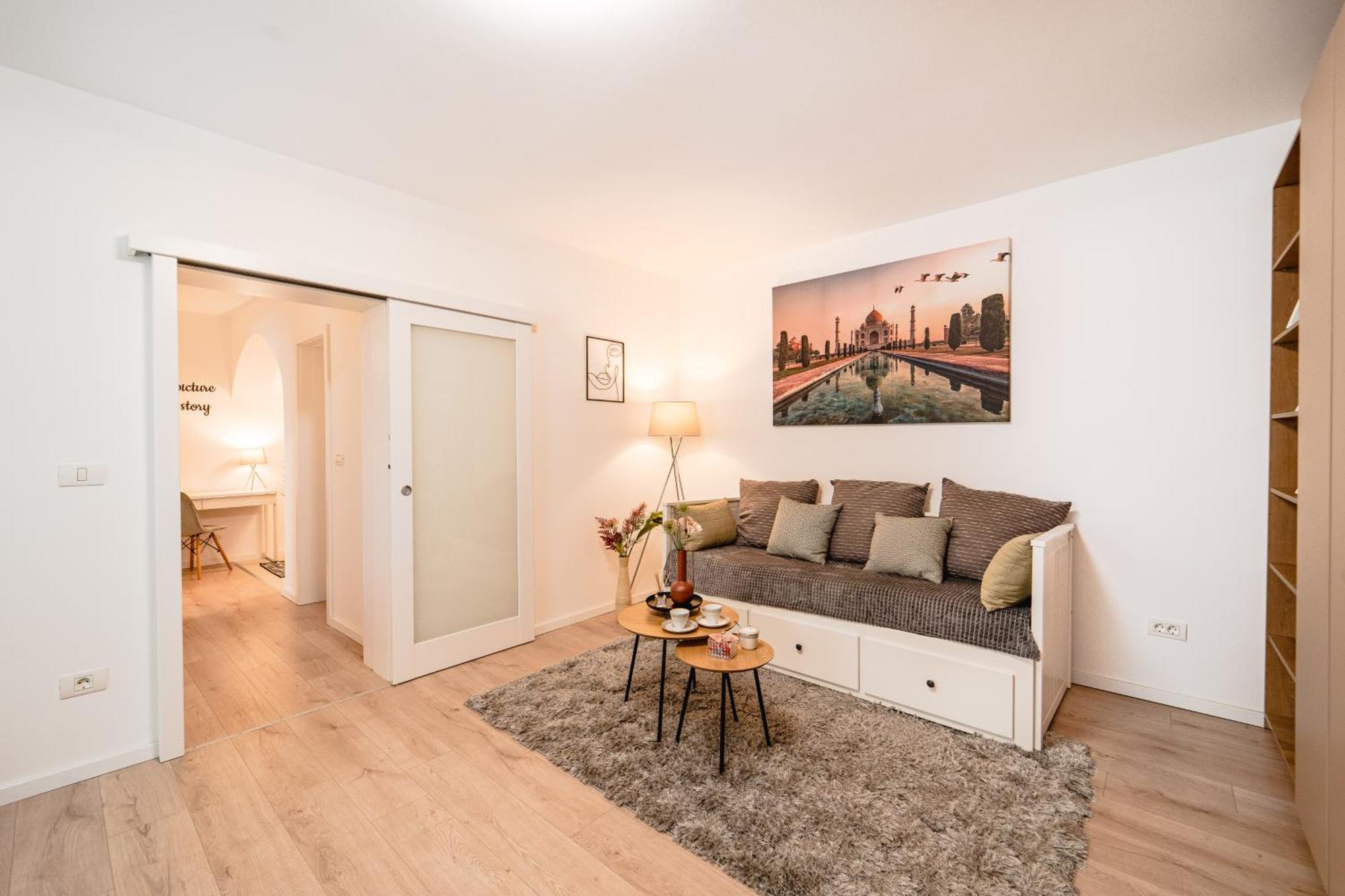 Central Athena Studio - Inima Pietei Unirii - By Openhouse Apartments Timisoara Bagian luar foto